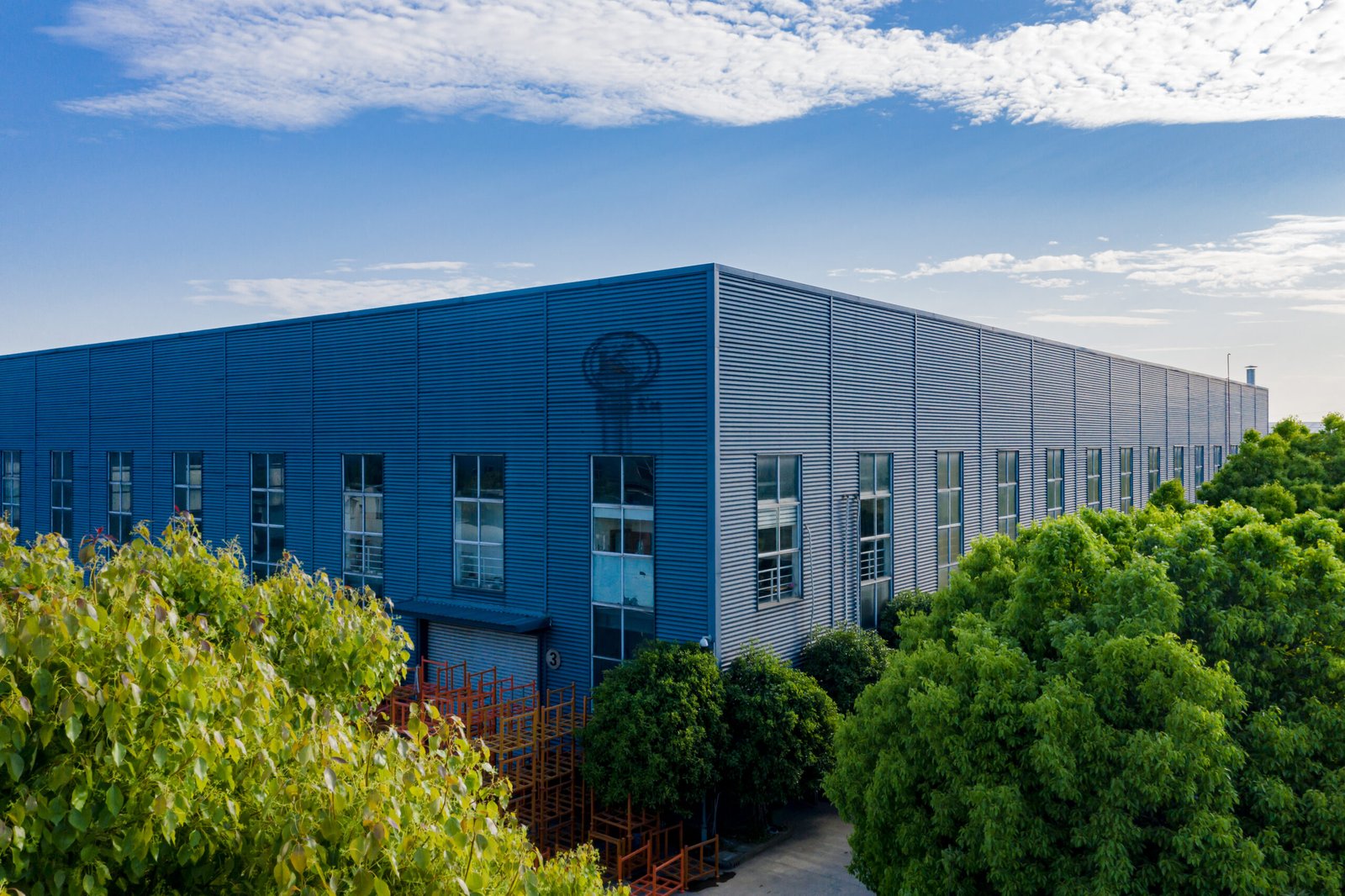 Toleng Hydraulics factory exterior in Yangtze River Delta, China